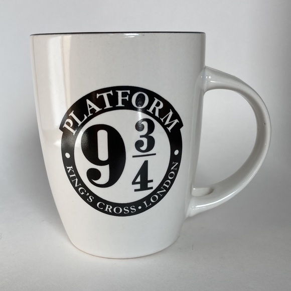 Warner Bros. Other - Harry Potter Platform 9 3/4 mug
